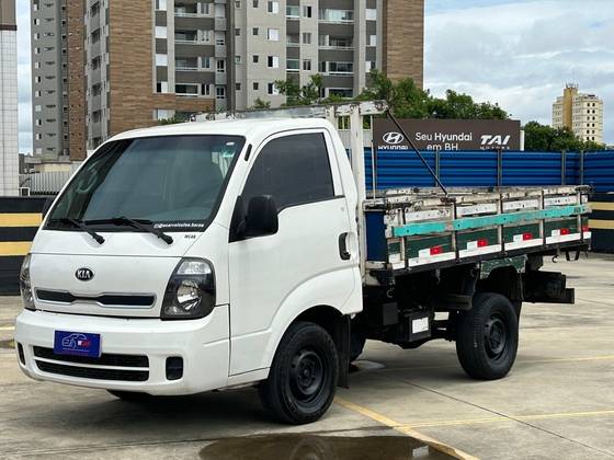 KIA BONGO 2.5 K-2500 4X2 CS TURBO DIESEL 2P MANUAL KIA BONGO 2.5 K-2500 4X2 CS TURBO DIESEL 2P MANUAL